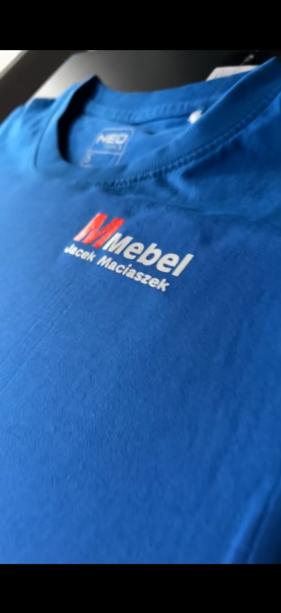 Koszulki i polary wykonane na zlecenie firmy budowlanej.