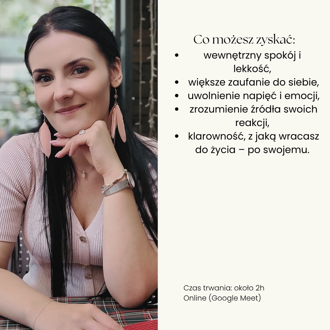 Kobieta z kolczykami w kształcie piór, opierająca podbródek na dłoni, uśmiecha się. Obok niej tekst o korzyściach i czasie trwania sesji online.