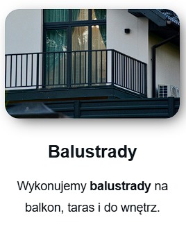 Czarna, nowoczesna balustrada balkonowa z pionowymi szczeblami, zamontowana na jasnym budynku z dużym oknem. Minimalistyczny design i precyzyjne wykonanie.