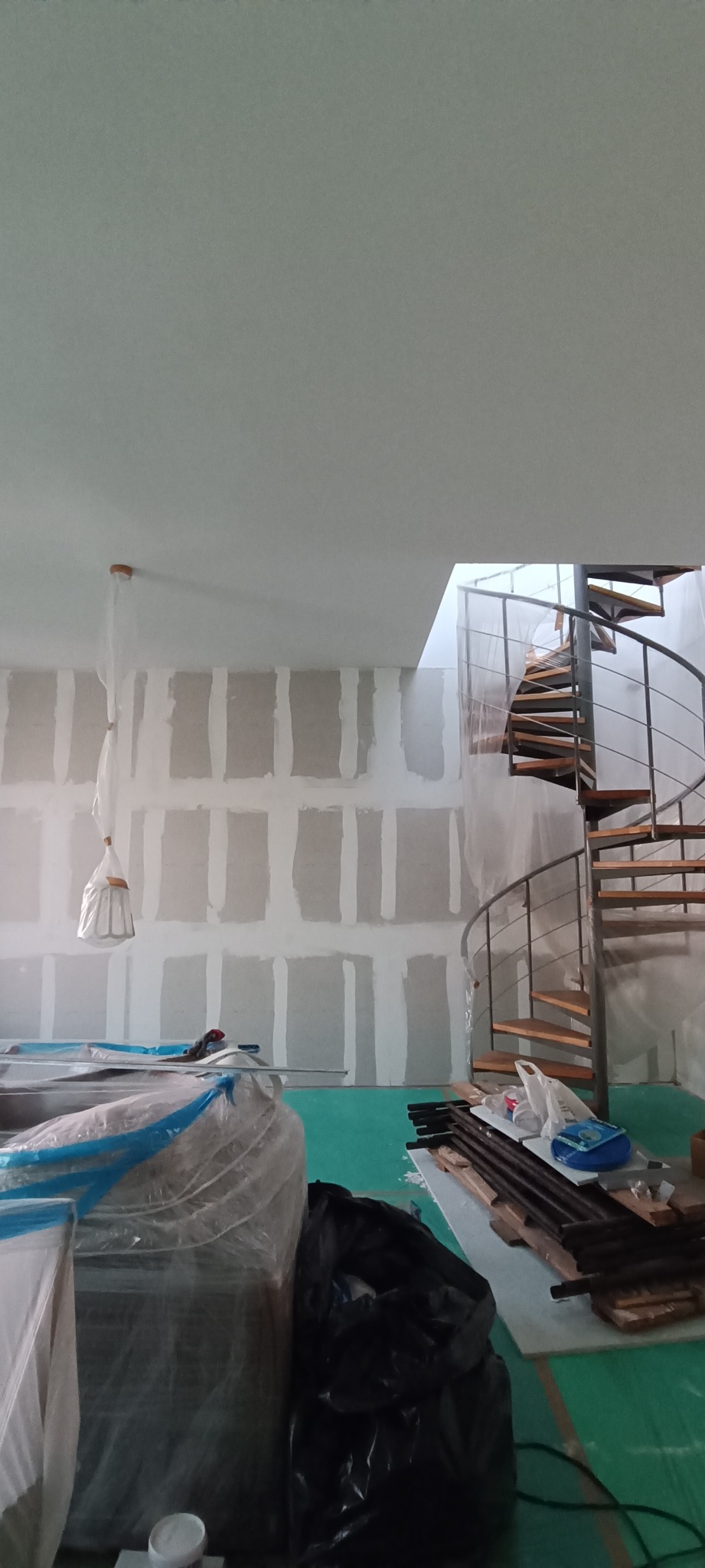 płyty gipsowo-kartonowe o dowolnej złożoności