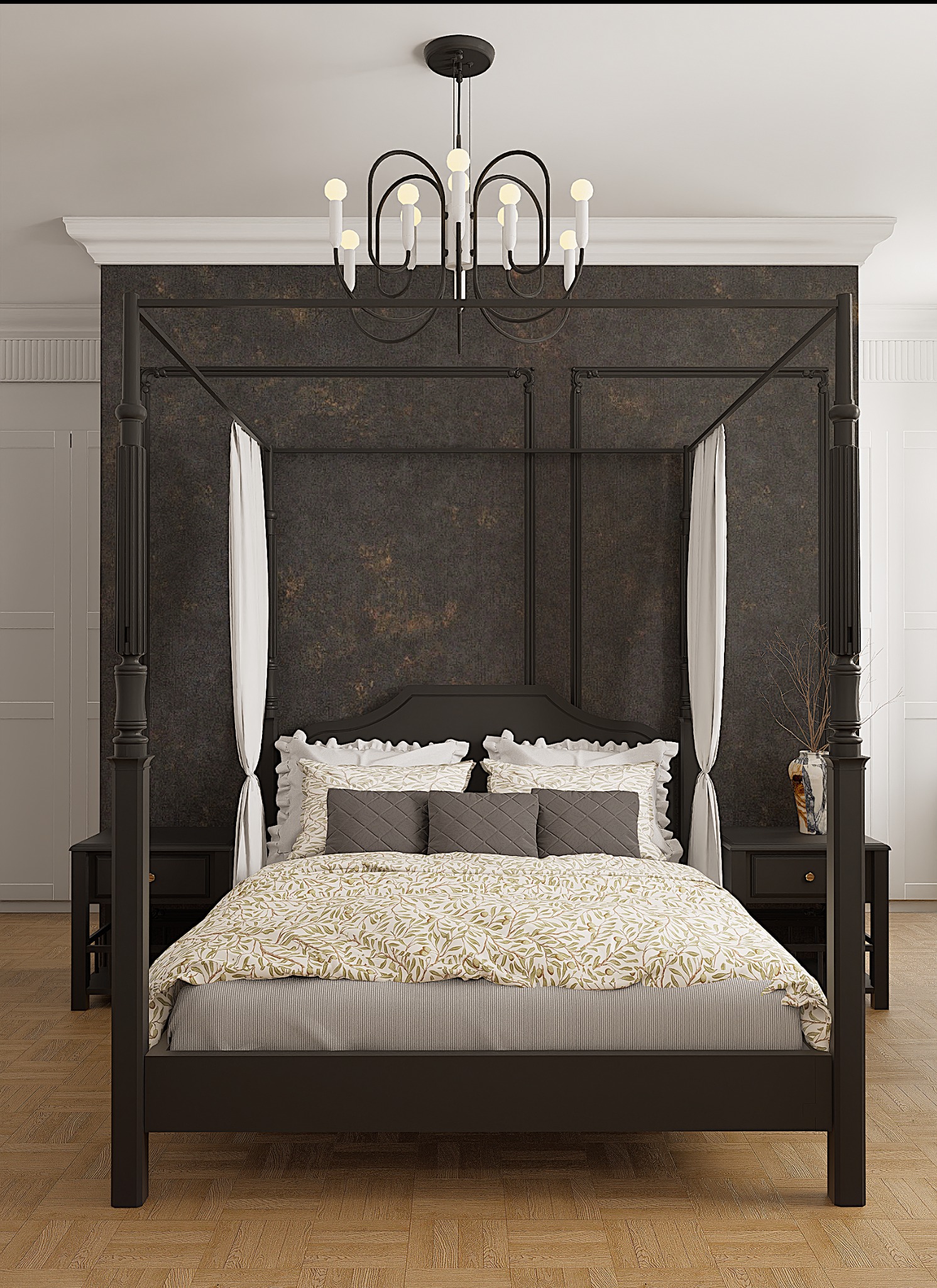 Elegancka sypialnia z łóżkiem z baldachimem, ciemną tapetą i parkietem. Czarny żyrandol dodaje charakteru. Widoczne szafki nocne i dekoracyjny wazon.