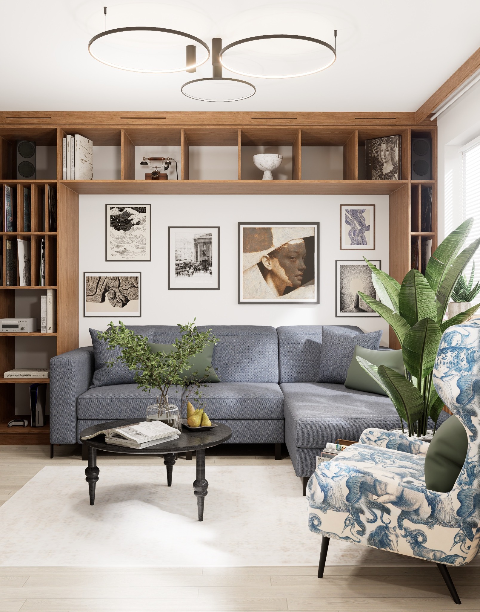Stylowy salon z szarą sofą narożną, okrągłym stolikiem kawowym, wzorzystym fotelem i drewnianą zabudową ścienną z półkami, oświetlony nowoczesnymi lampami.