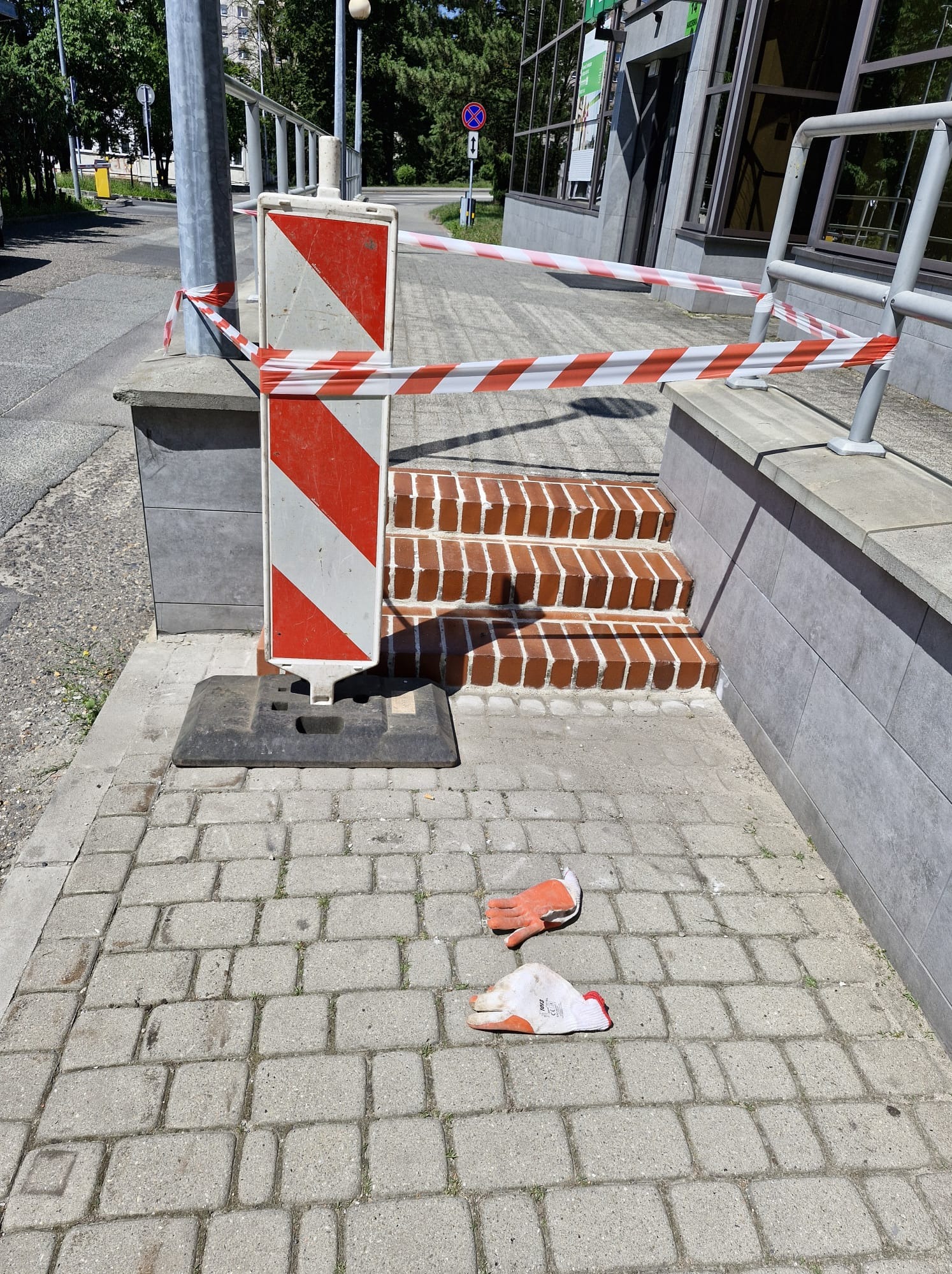 Remonty schodów oraz zjazdów na wózki.