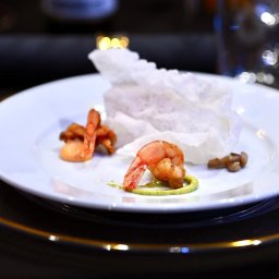 Sklep i Wypożyczalnia Dekoracji Malinowe Skarby - podtalerz do wypożyczenia