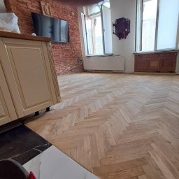 Adrian Lewandowski Posadzki - Cyklinowanie Zgierz