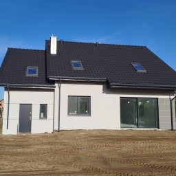 Indywidualna realizacja domu jednorodzinnego wolnostojącego Jaskółka 2 z garażem