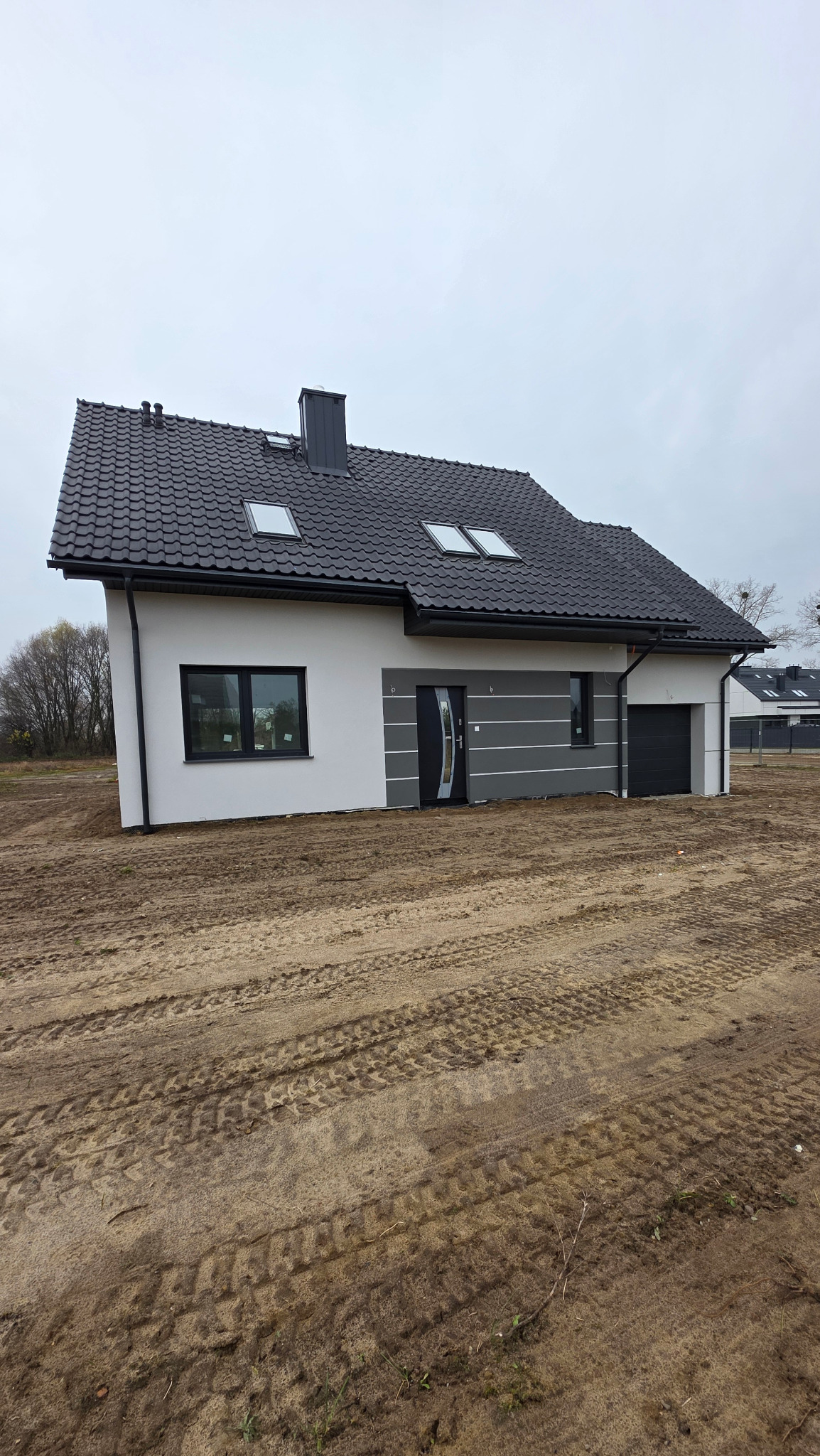 Realizacja domu jednorodzinnego wolnostojącego Jaskółka 2 z garażem