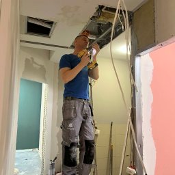 Glazura usługi og&oacute;lnobudowlane - Remonty Małych Łazienek Wyszk&oacute;w