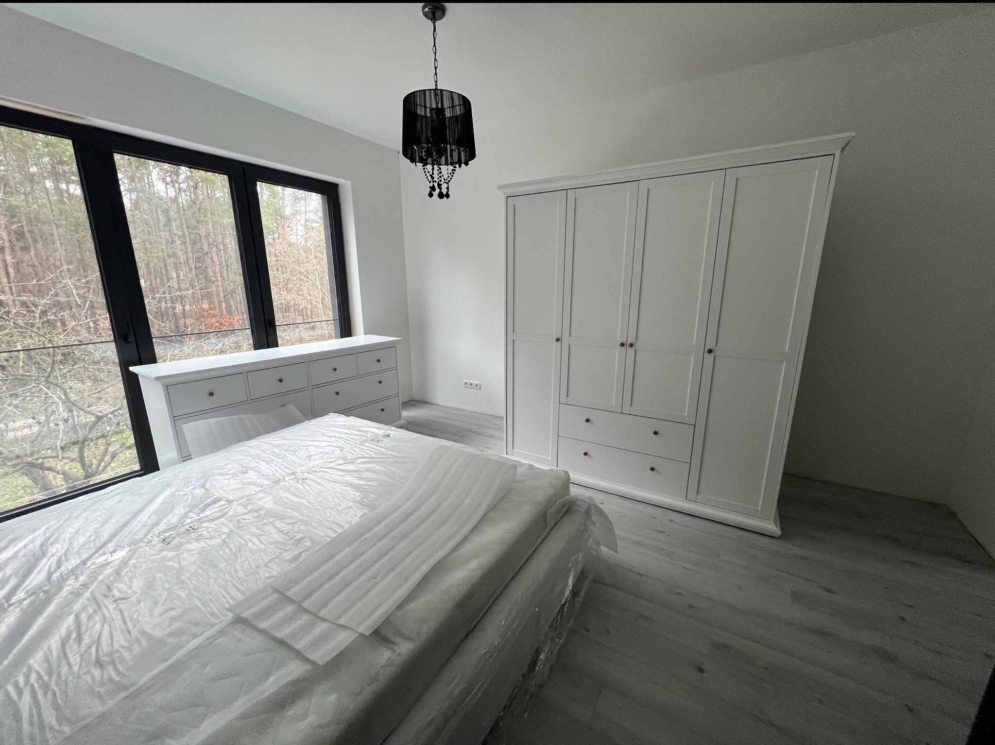 Zlecenie na montaż mebli