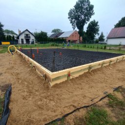 Piotr Bzówka - Doskonały Mur z Cegły w Malborku