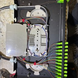 Światłowody spawanie przyłącznicy 