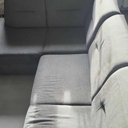 Z pozoru czysta kanapa..