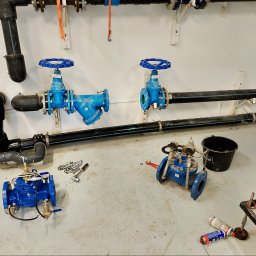 Wymiana zaworu pierwszeństwa w przepompowni wody bytowej.