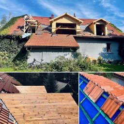 Smart Move Adrian Kulig - Remont dachu domu z czerwonej dachówki, widoczne okna dachowe w trakcie budowy i pracownik na rusztowaniu. Na dole zbliżenie na konstrukcję dachu i ułożone deski.