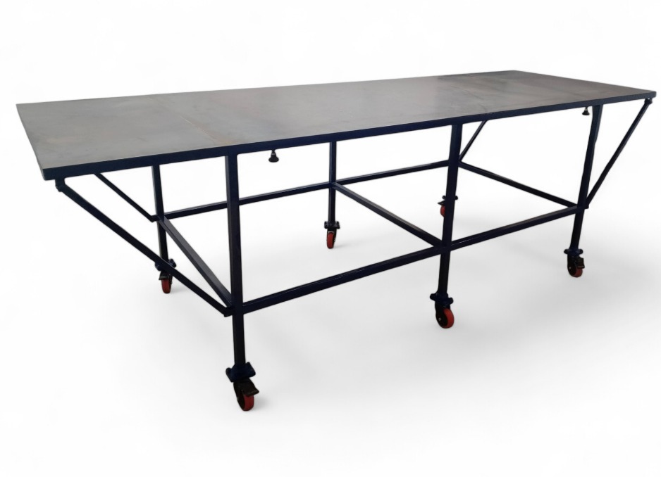 Stół monterski , spawalniczy.