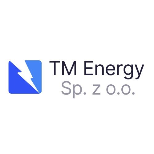 Logo firmy TM Energy Sp. z o.o. z symbolem błyskawicy w niebieskim kwadracie. Nazwa firmy w ciemnym kolorze, a dopisek 'Sp. z o.o.' w szarym.
