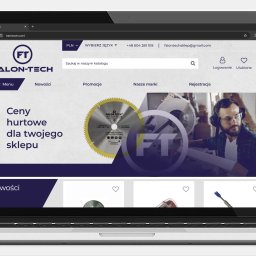Pin Media Marcin Bąk - Laptop wyświetla stronę internetową Falon-Tech z ofertą cen hurtowych i nowości. Widoczne logo FT, menu, wyszukiwarka i ikony logowania, ulubionych i koszyka.