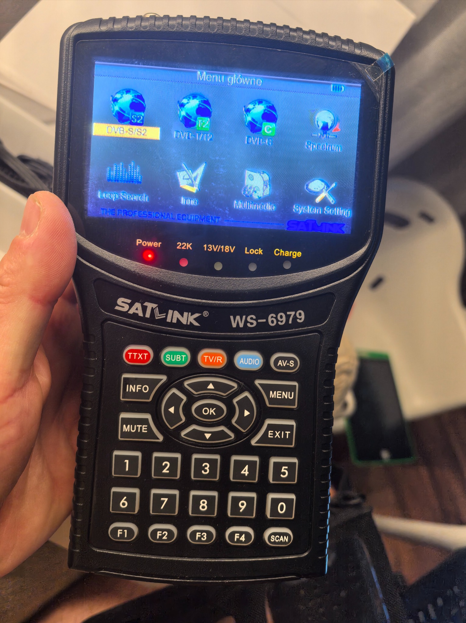 Regulacja i ustawianie anten TV NAZIEMNA I SATELITA