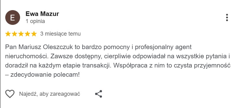 Zrzut ekranu pozytywnej opinii o agencie nieruchomości, Mariuszu Oleszczuku, z oceną 5 gwiazdek i tekstem polecającym jego profesjonalizm i pomoc na każdym etapie transakcji.