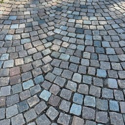 Układanie kostki brukowej Purda 4