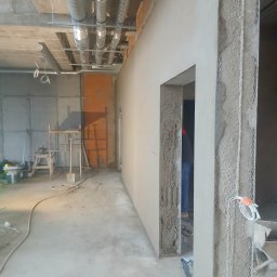 DOMI-TEAM DOMINIKA BURACZEWSKA USŁUGI TYNKARSKIE - Murarz Olecko