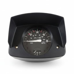 3D LOOP KRZYSZTOF CHUDZIO - Czarny prędkościomierz motocyklowy z białymi wskazówkami i cyframi, widoczny z przodu na białym tle. Widoczne otwory montażowe i oznaczenia prędkości w milach na godzinę.