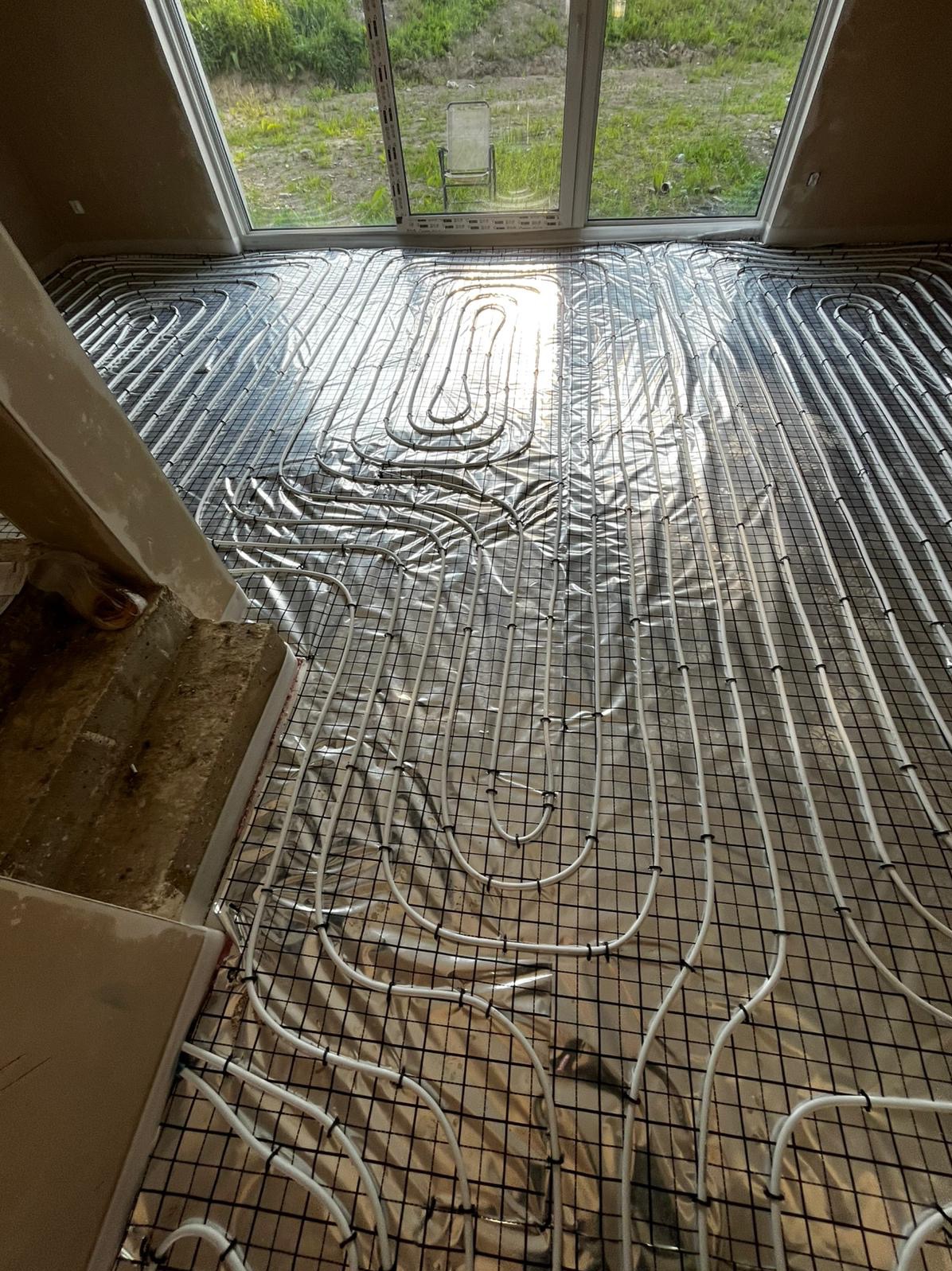 Instalacji wod-kan oraz CO na mieszkaniach oraz instalacja ogrzewania podłogowego w domku jednorodzinnym