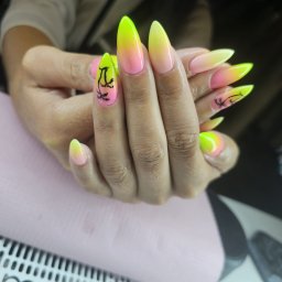 Angelika Sielawa ANGIE BEAUTY - Firma Malująca Dachy Poznań