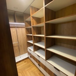 Kuchnie na wymiar Górno 2