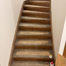 Stare schody drewniane 