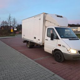 Oferuje transport przeprowadzki, przewóz towarów 