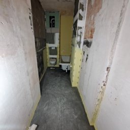 W trakcie prac łazienka.