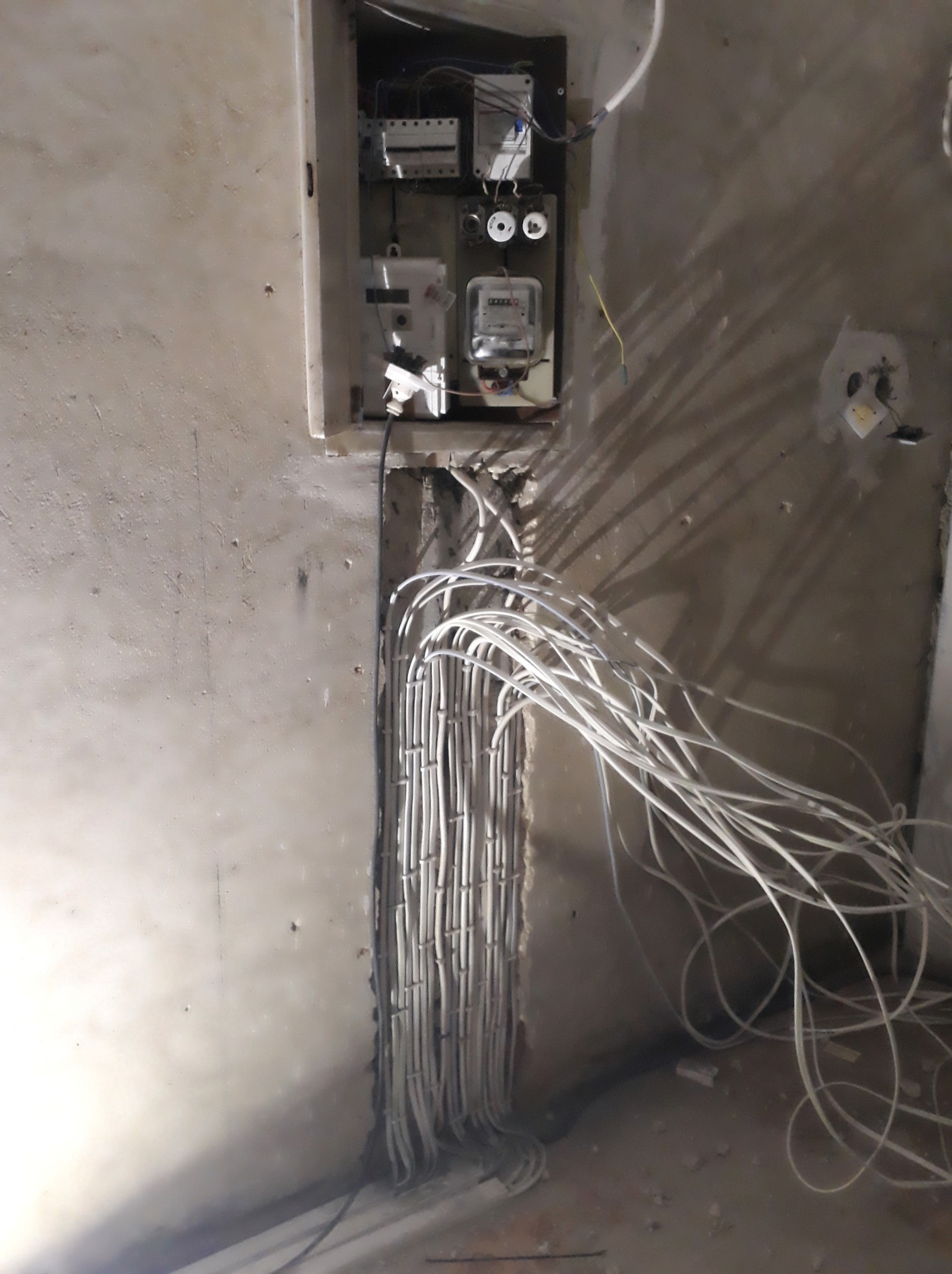 Rozdzielnia przed modernizacją.