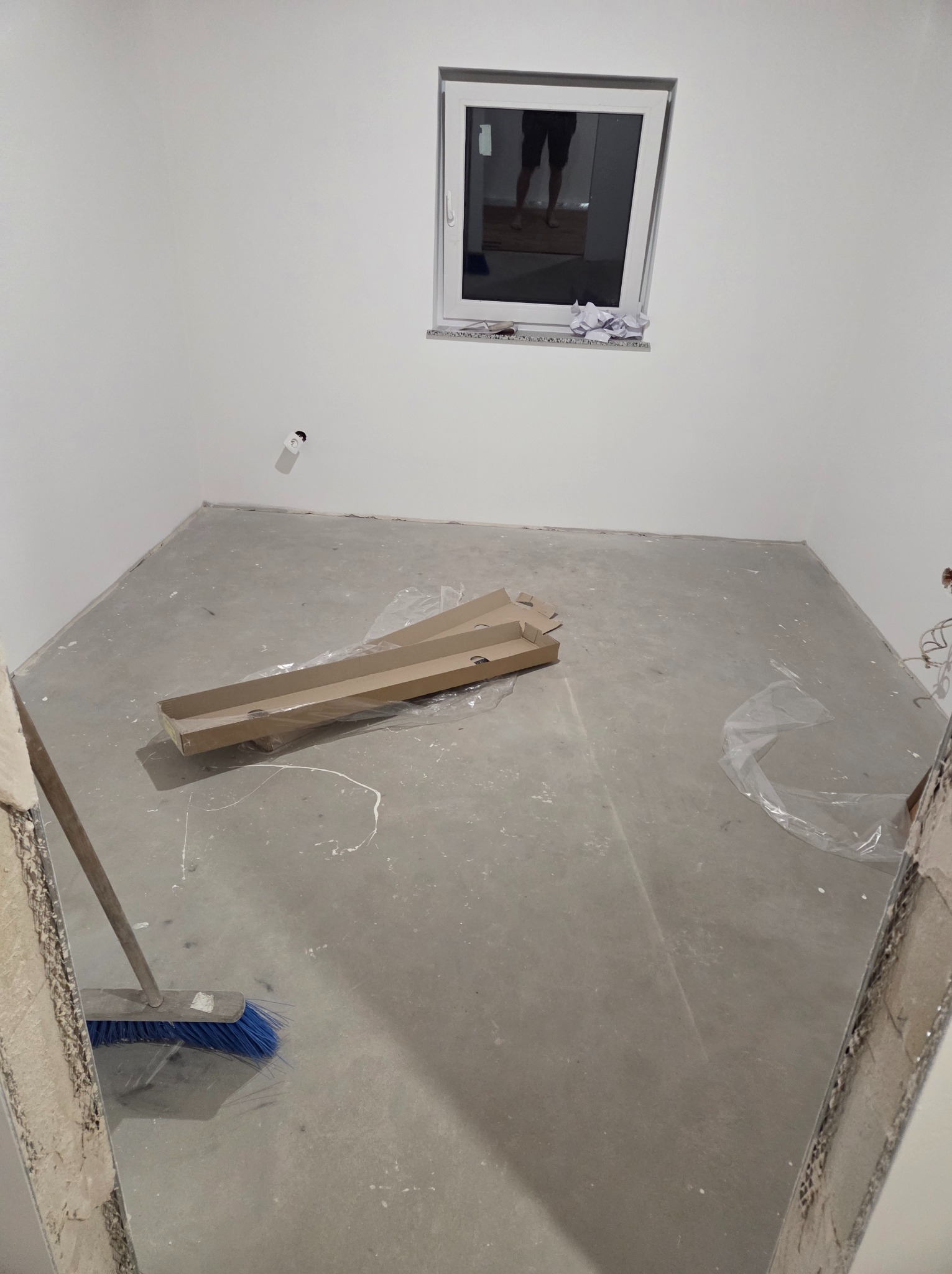 przed rozpoczęciem prac.