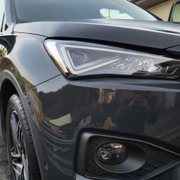 Położona warstwa ceramiczna na reflektory.