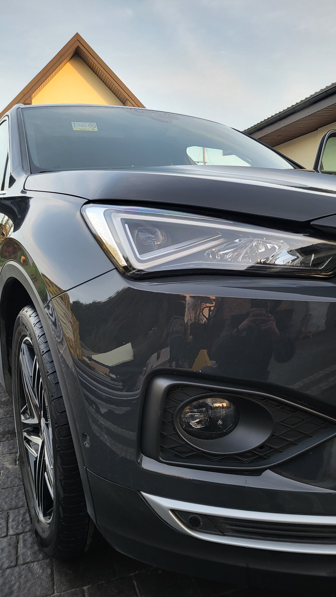 Położona warstwa ceramiczna na reflektory.