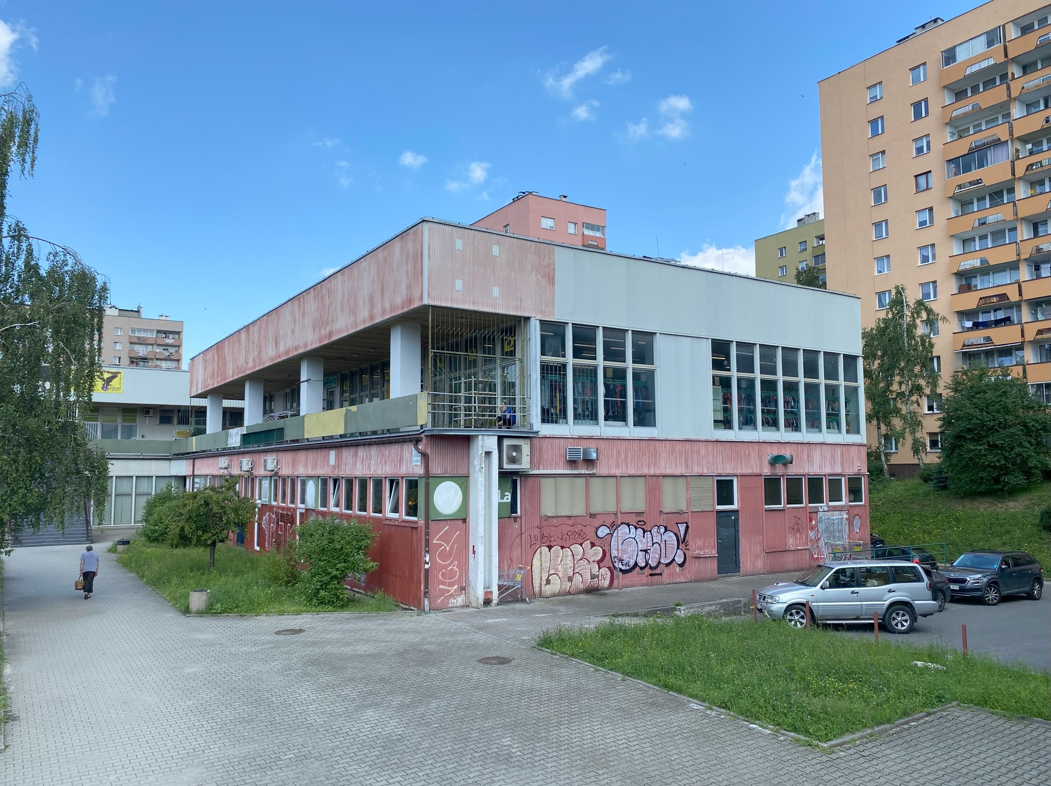 Malowanie budynku efekt przed