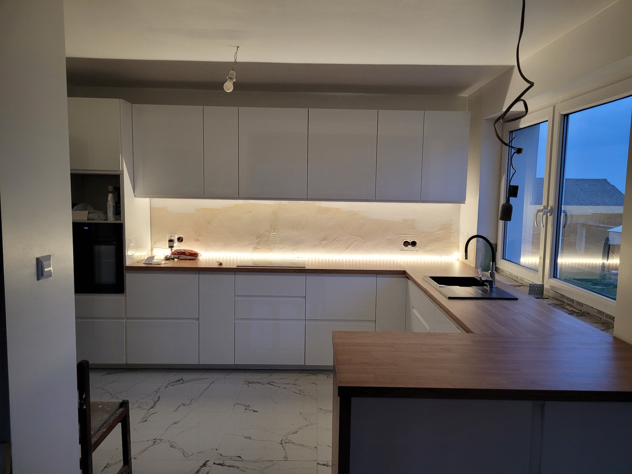 Montarz mebli nie tylko kuchennych.