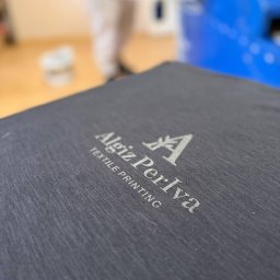 Wysoka jakość nadruku – detale logo