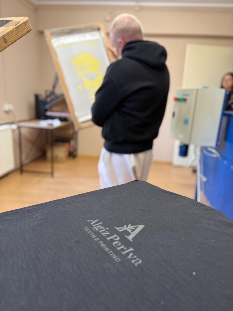 Proces nadruku – realizacja zamówienia w pracowni