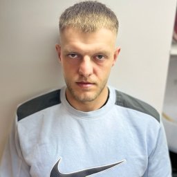 Yevhenii Horenko - Oświetlenie Domu Szczecin