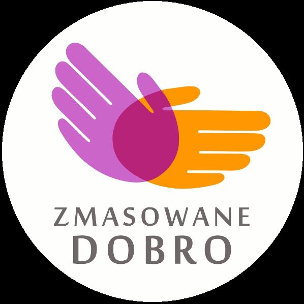 Grafika: Dwie dłonie w odcieniach fioletu i pomarańczy, nakładające się na siebie, poniżej napis 'ZMASOWANE DOBRO' na białym tle w okręgu.