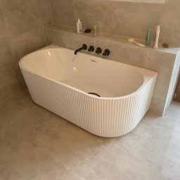 biały montaż, instalacje hydrauliczne i elektryczne