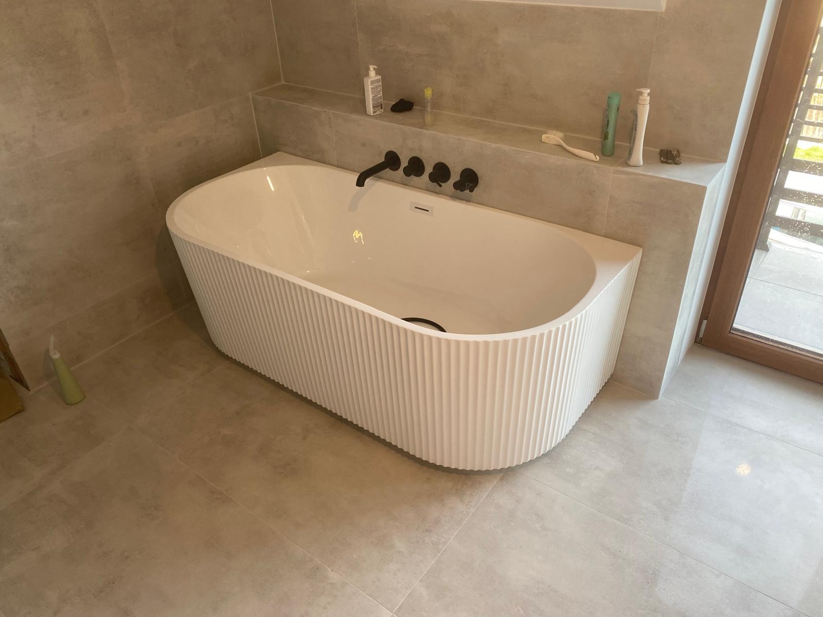 biały montaż, instalacje hydrauliczne i elektryczne