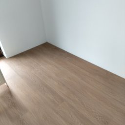 Układanie paneli Puławy 1