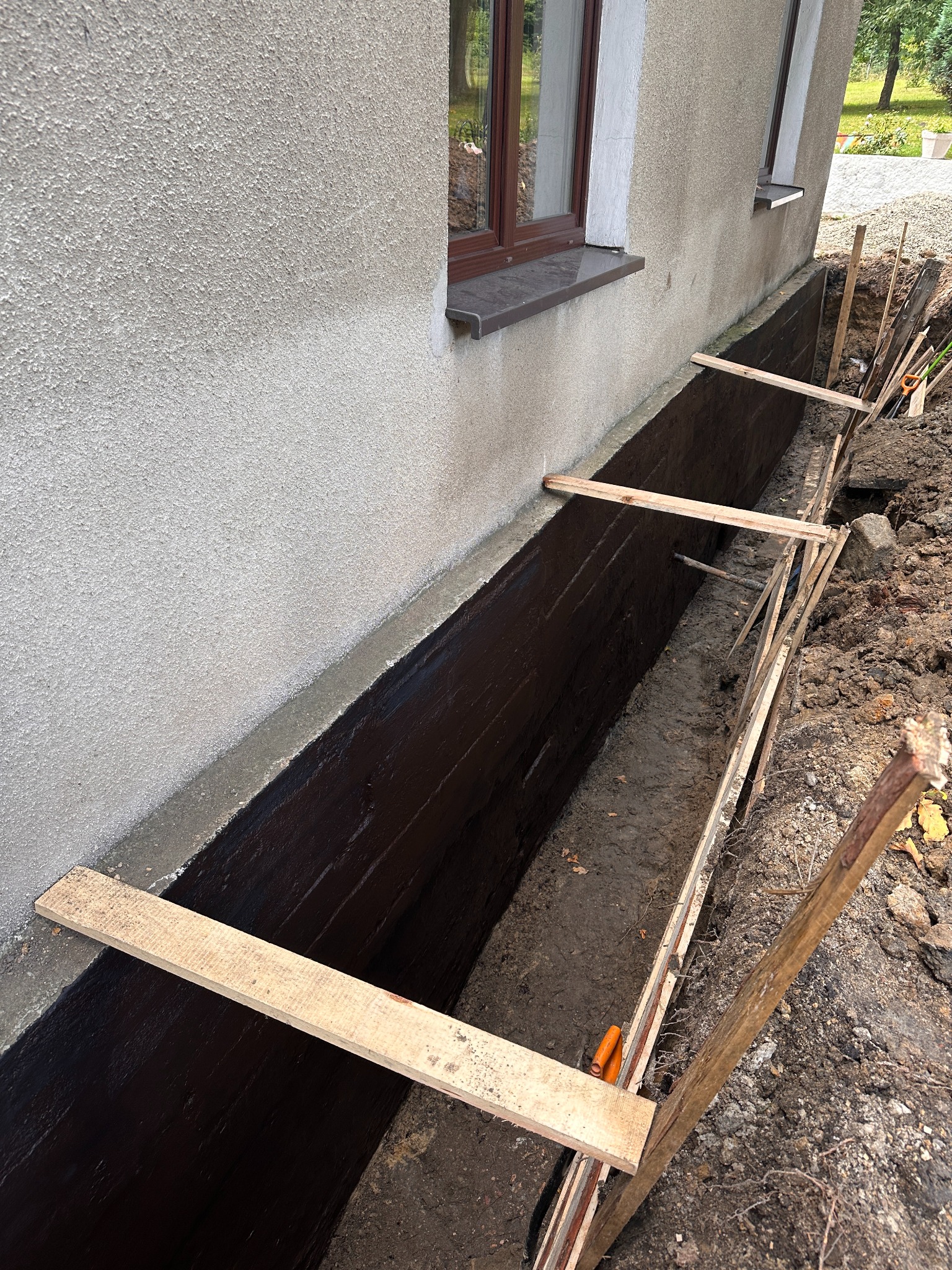 Hydroizolacja fundamentu.