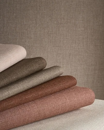 Szukasz tapet winylowych wyglądających jak len? Zobacz ofertę w naszym showroomie w Białymstoku.