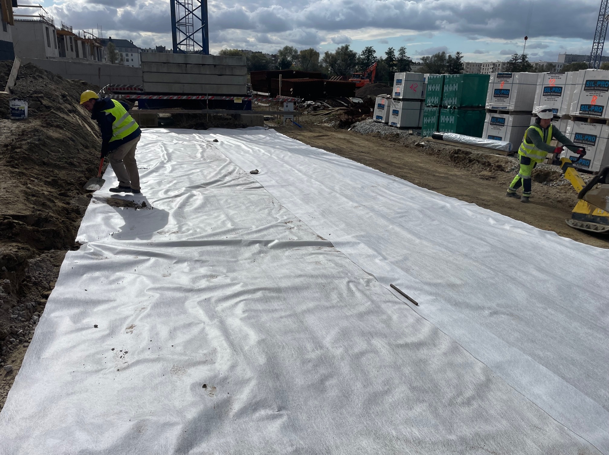 Przygotowanie terenu pod utwardzenie.