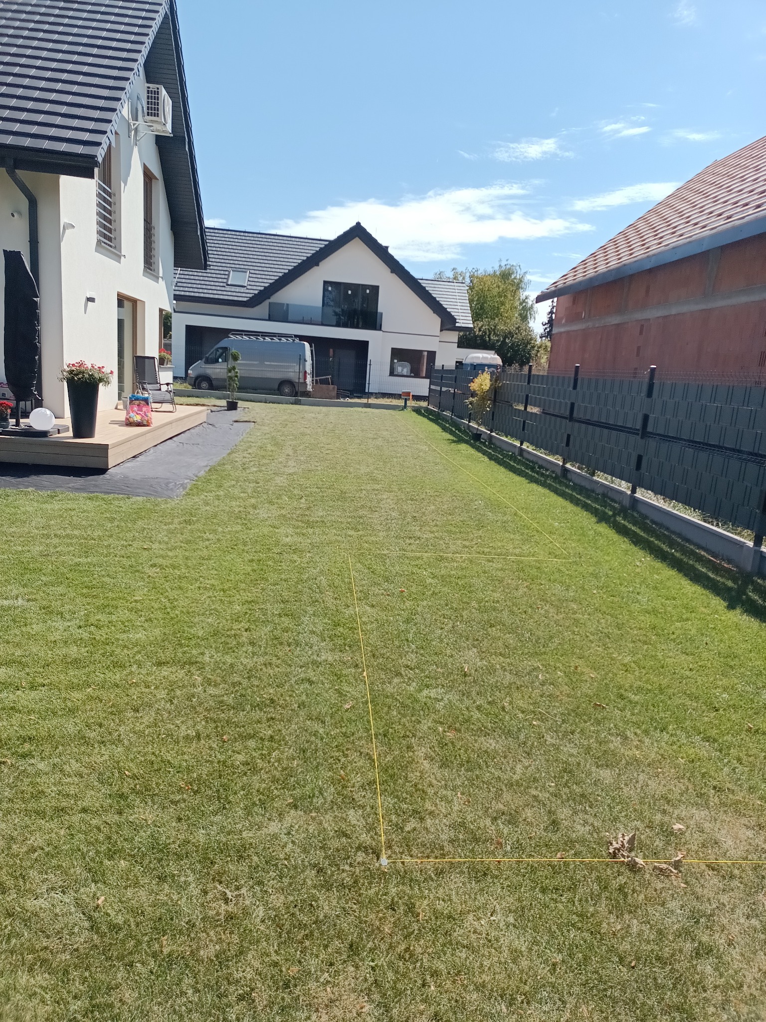 Montaż ogrodzenia bok