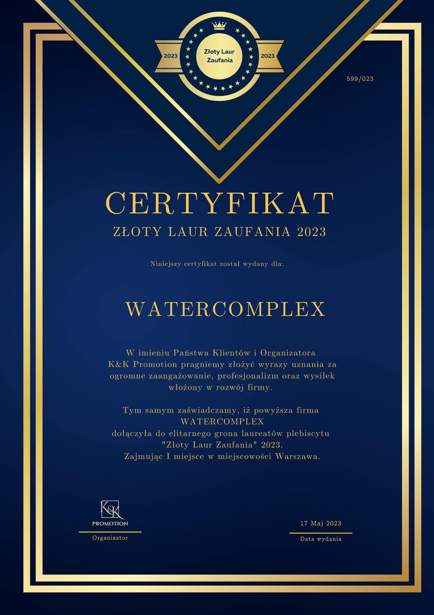 Certyfikat Złoty Laur Zaufania 2023 dla WATERCOMPLEX na ciemnoniebieskim tle z ozdobnymi złotymi ramami i elementami graficznymi. Data wydania: 17 Maj 2023.
